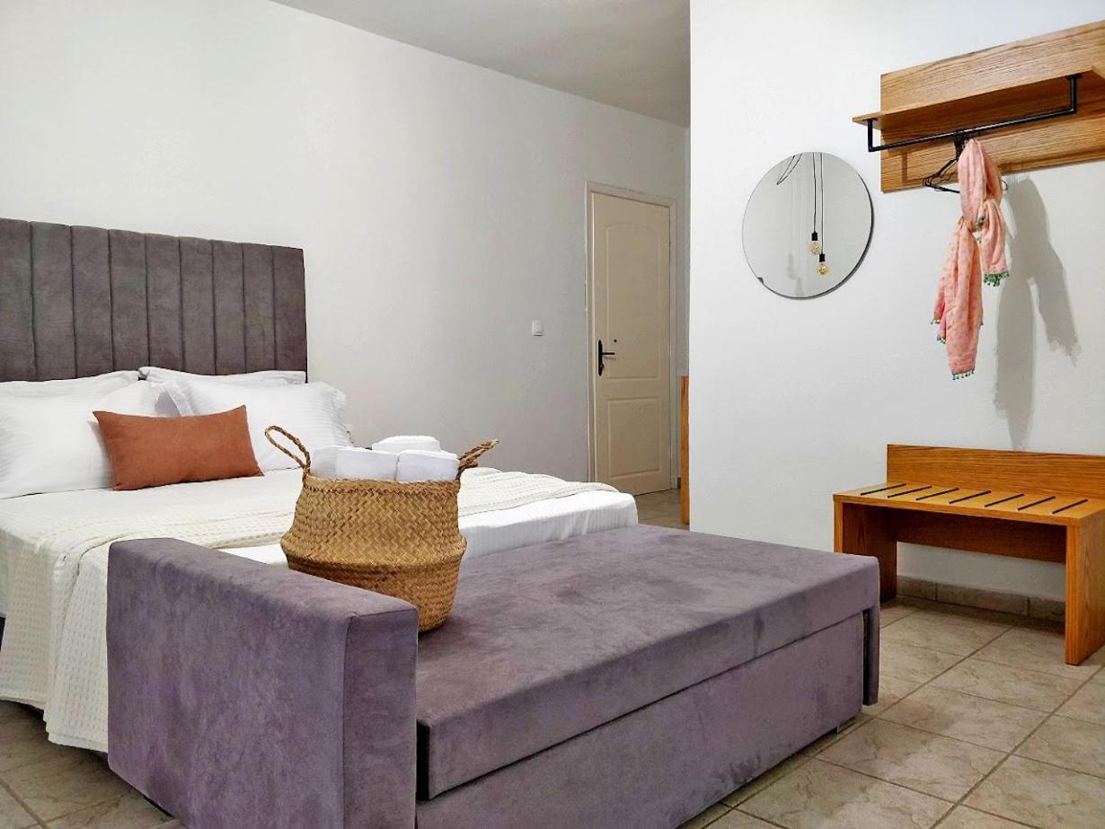 Sivilla Studios Áfitosz Szoba fotó